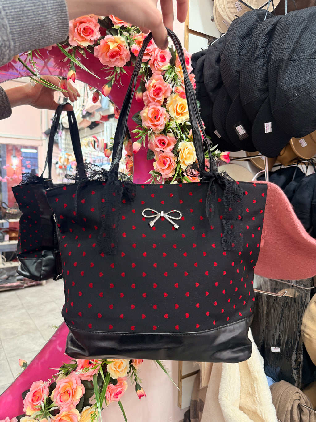 Bolso con moño y lunares 🖤🎀
