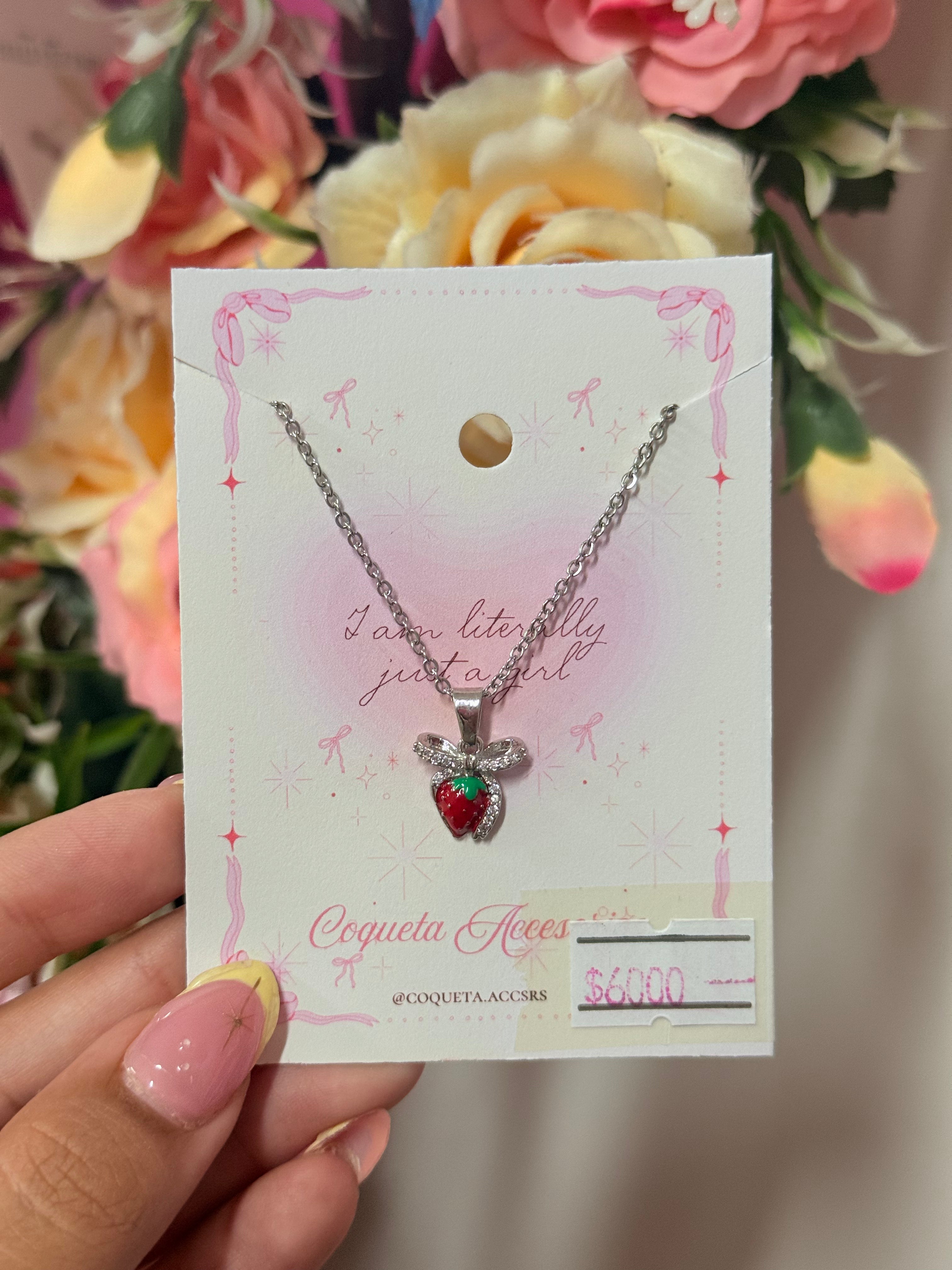 Cadena frutilla plateado