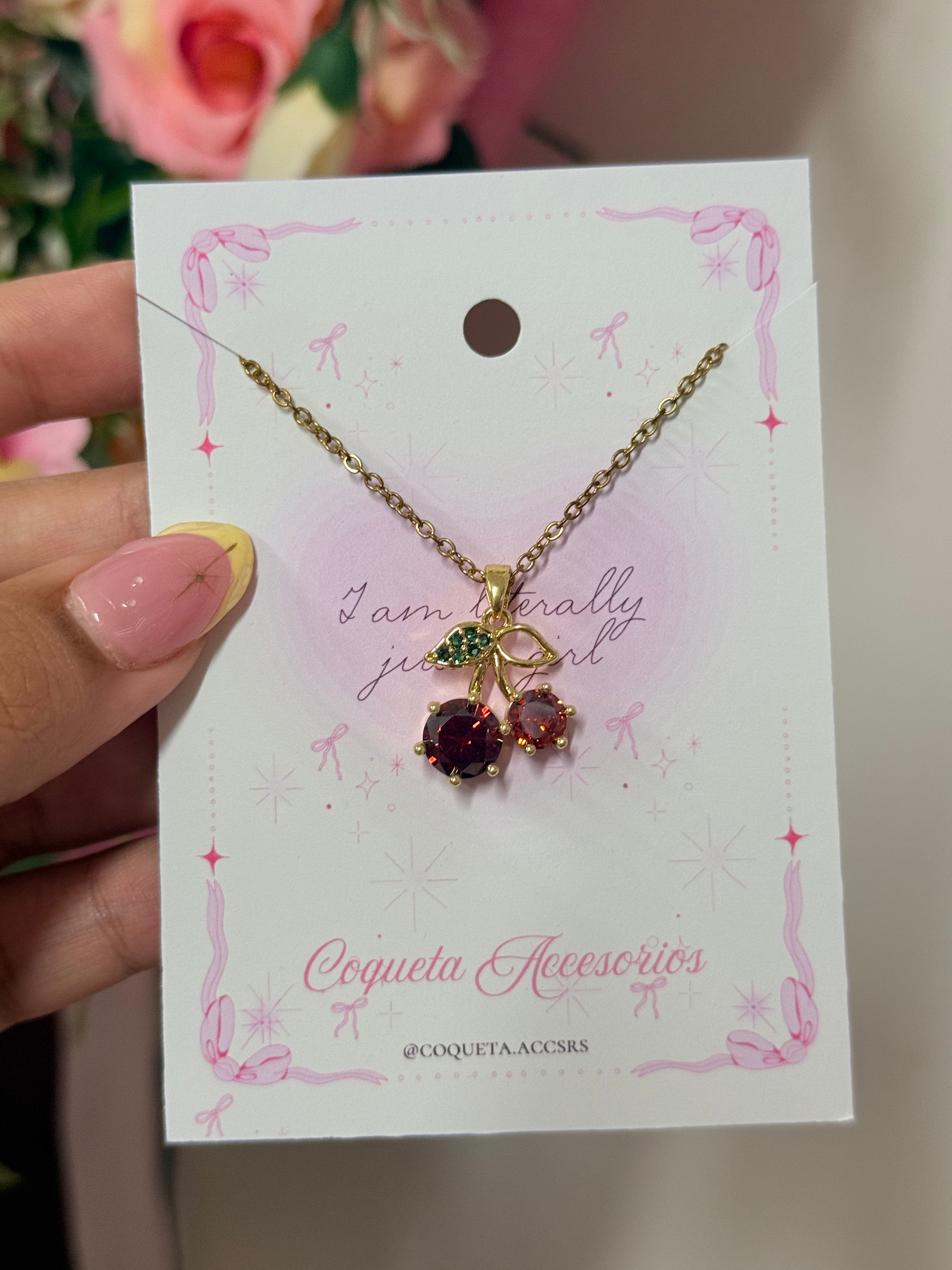 Cadena cereza dorado