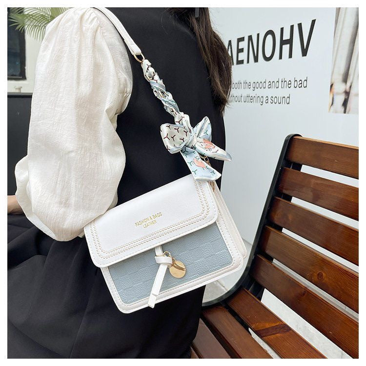 SOLO VENTA ONLINE minibag con moño 🎀🩵
